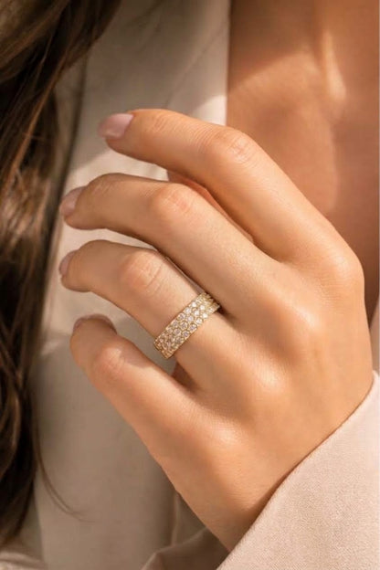 Brede ring met rijen strass steentjes