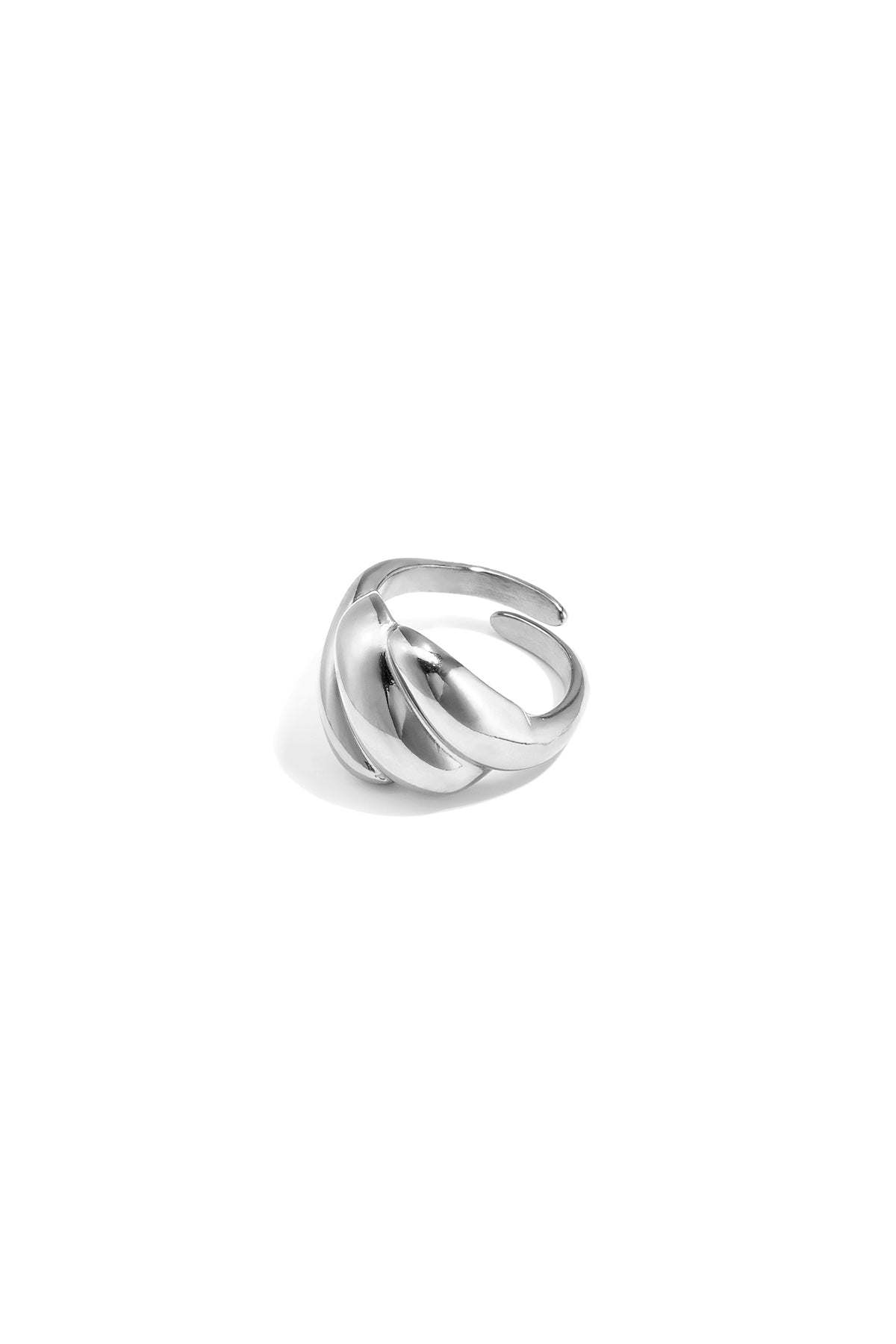 Brede ring met organische twist