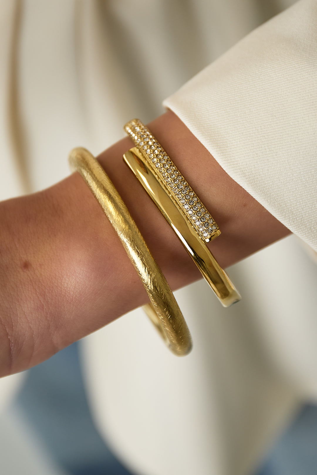 Bangle armband met overlappend design en strass 