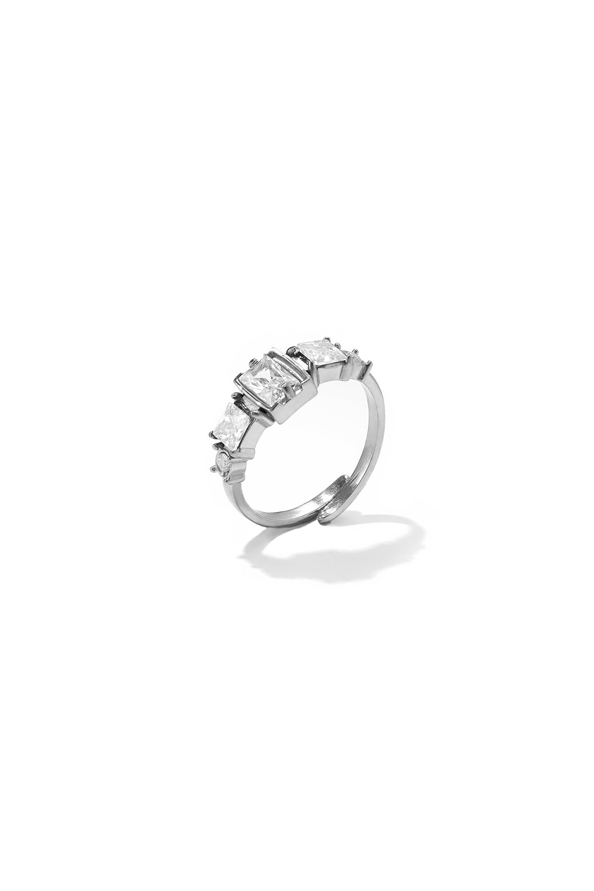 Geometrische ring met strass steentjes